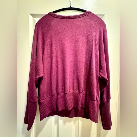 MICHAEL STARS Size L EUC Lightweight Knit in Eggplant - Picture 3 of 6